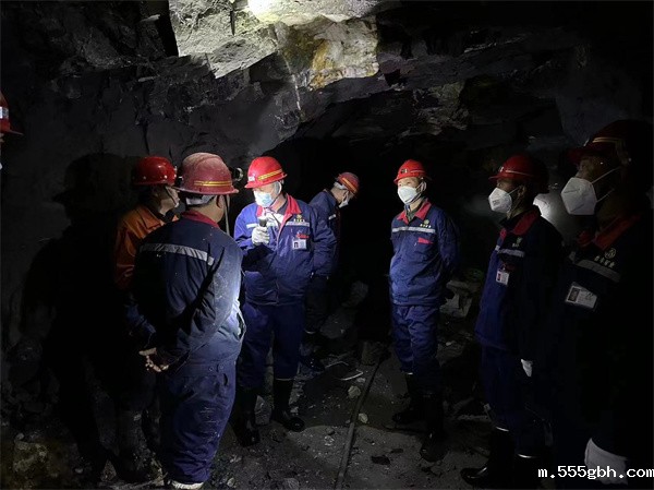 16774563774436178KCi.jpg 井下安检.jpg