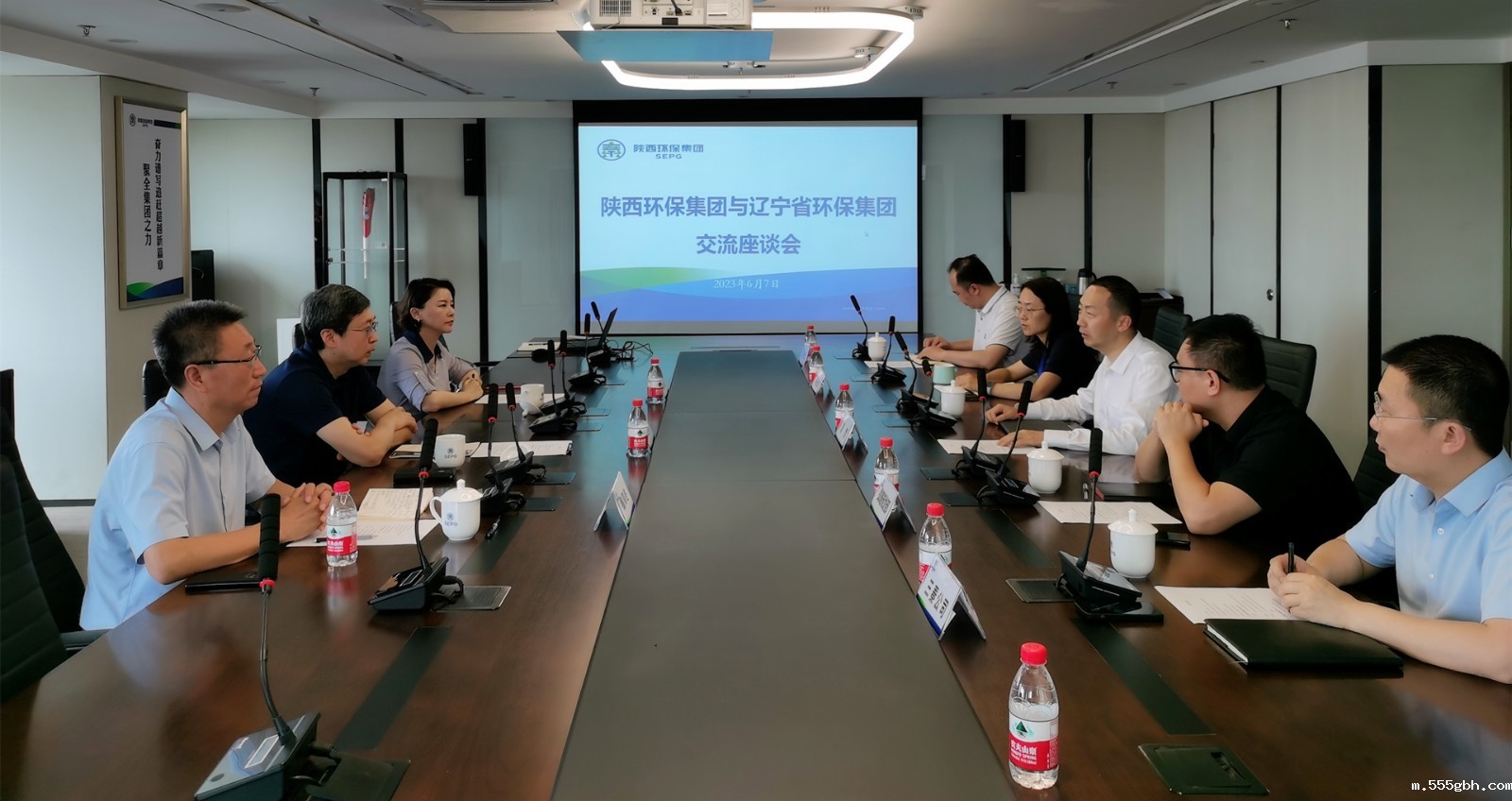 1686189753433372Vkus.jpg 座谈会照片_副本.jpg