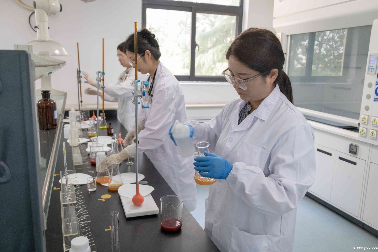 1721960938121216fGlU.jpg 技能切磋,砥砺技艺“新巅峰”8 .jpg