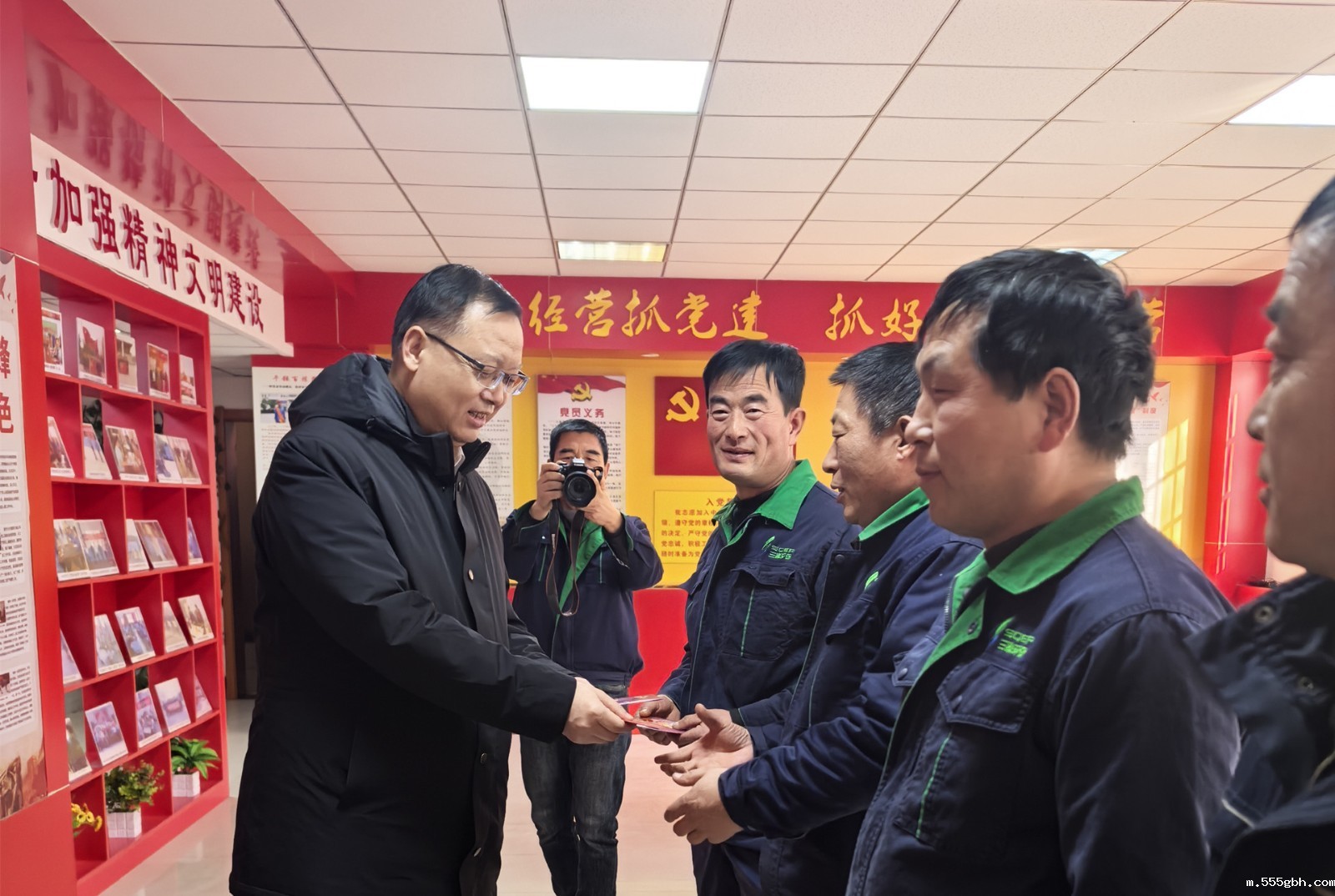 1737682602332941XWoM.jpg IMG_20250120_155701_副本.jpg