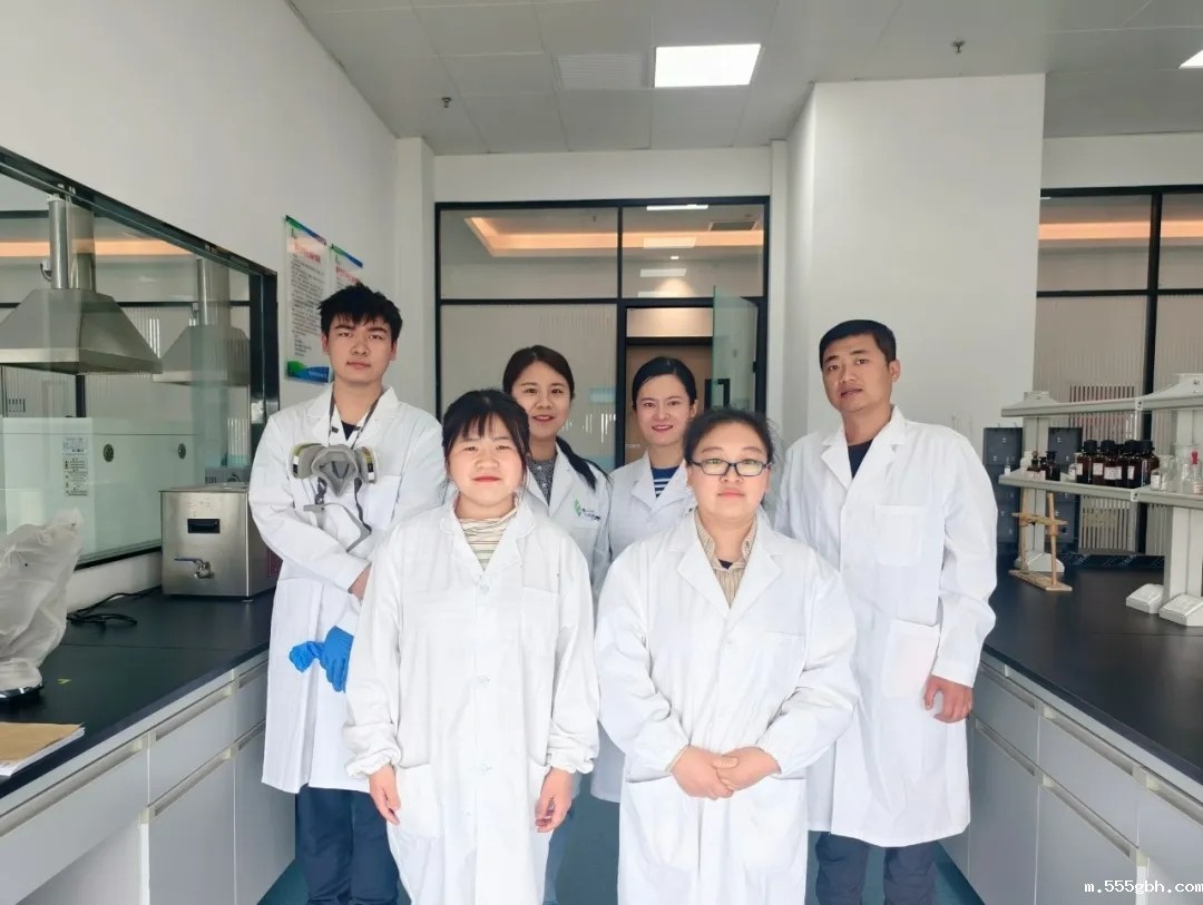 17464399644638051CTr.jpg 992ca057b368443561753e4fbc7770f.jpg