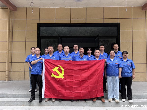 1751426301226251Uy5n.jpg “忆峥嵘岁月 谱七一时代新篇”系列活动02.jpg