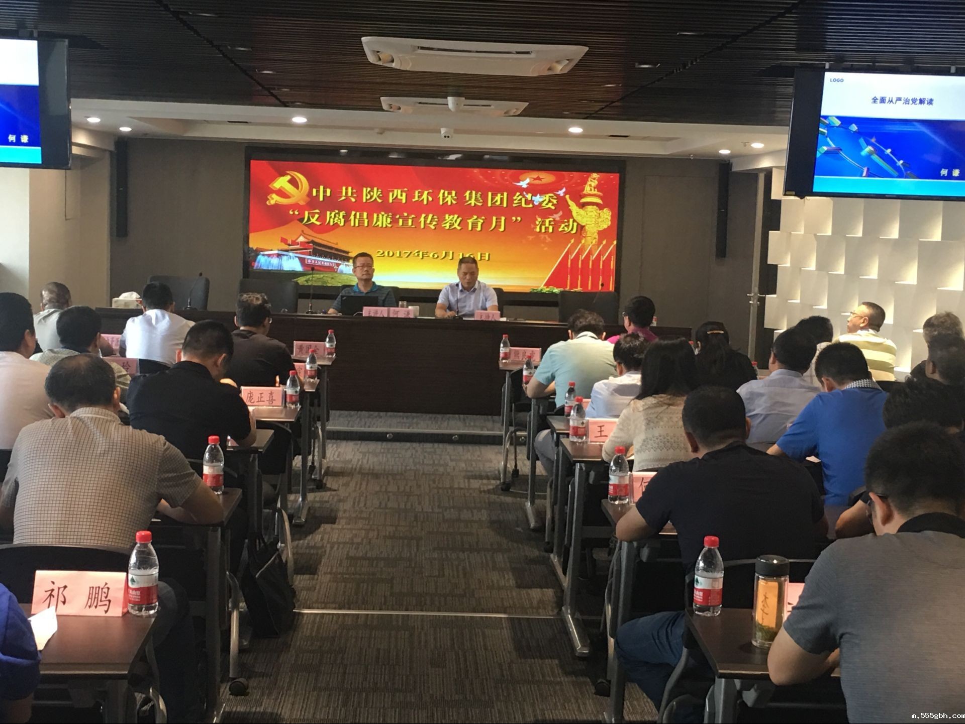 14978414084010968t9R.jpg 1.jpg