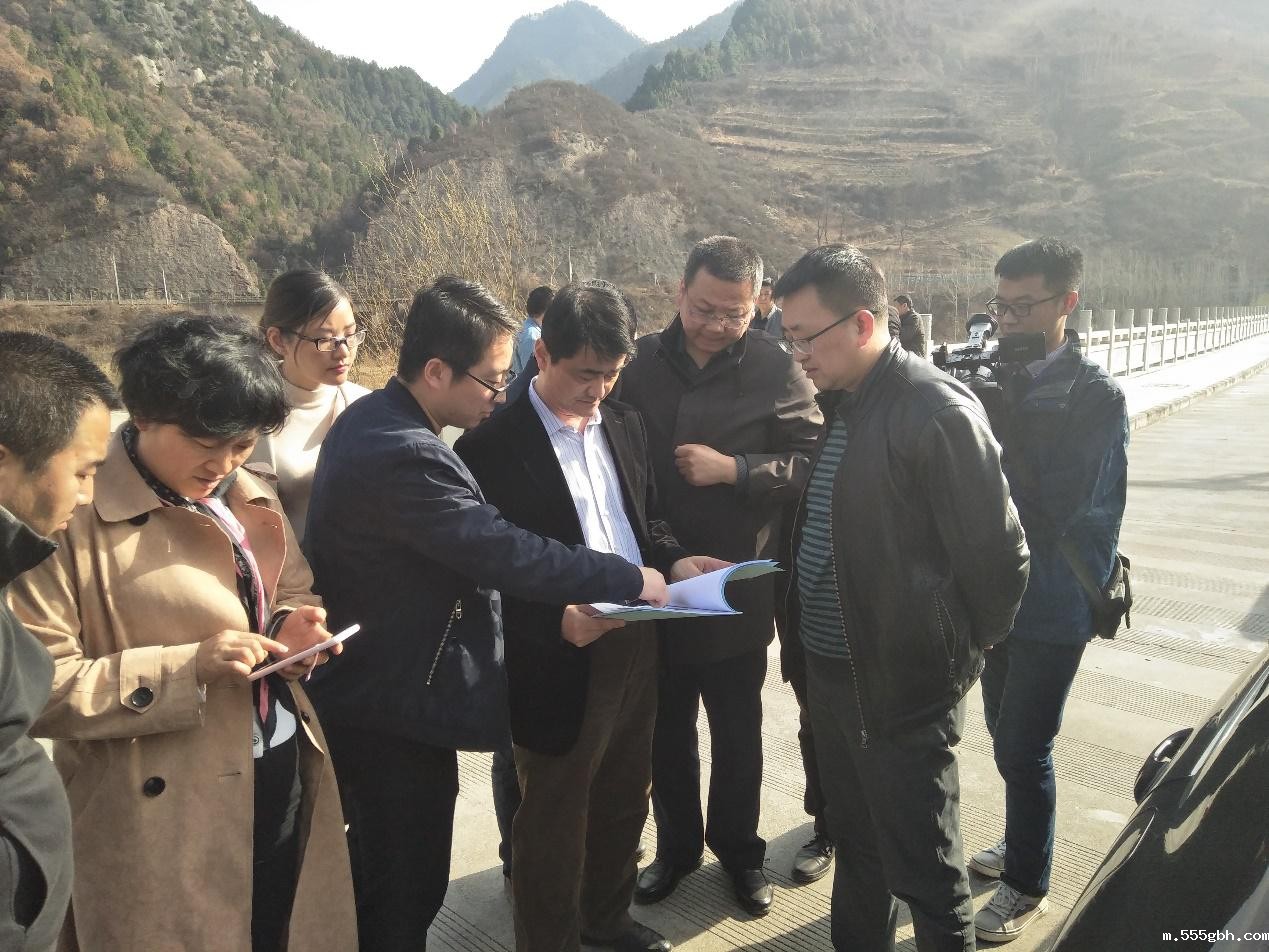 1520925996260631iDAo.jpg 张望.jpg