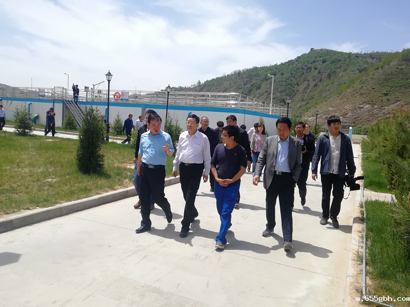 1526459692235326m77h.png 薛占海视察_副本.png