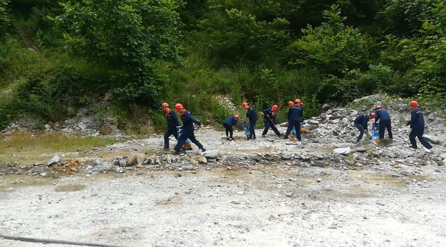 1529977506789800lAEC.jpg 鼎丰矿业11.jpg