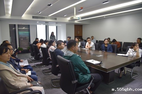 1538270602412270pV9G.jpg 大秦公司培训照片.jpg