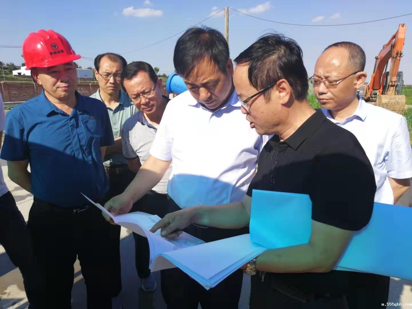 1562584868898252r2Gr.jpg 2019.7.4宝鸡市委常委、副市长王宁岗到水环境公司宝鸡蟠龙新区污水处理厂调研.jpg