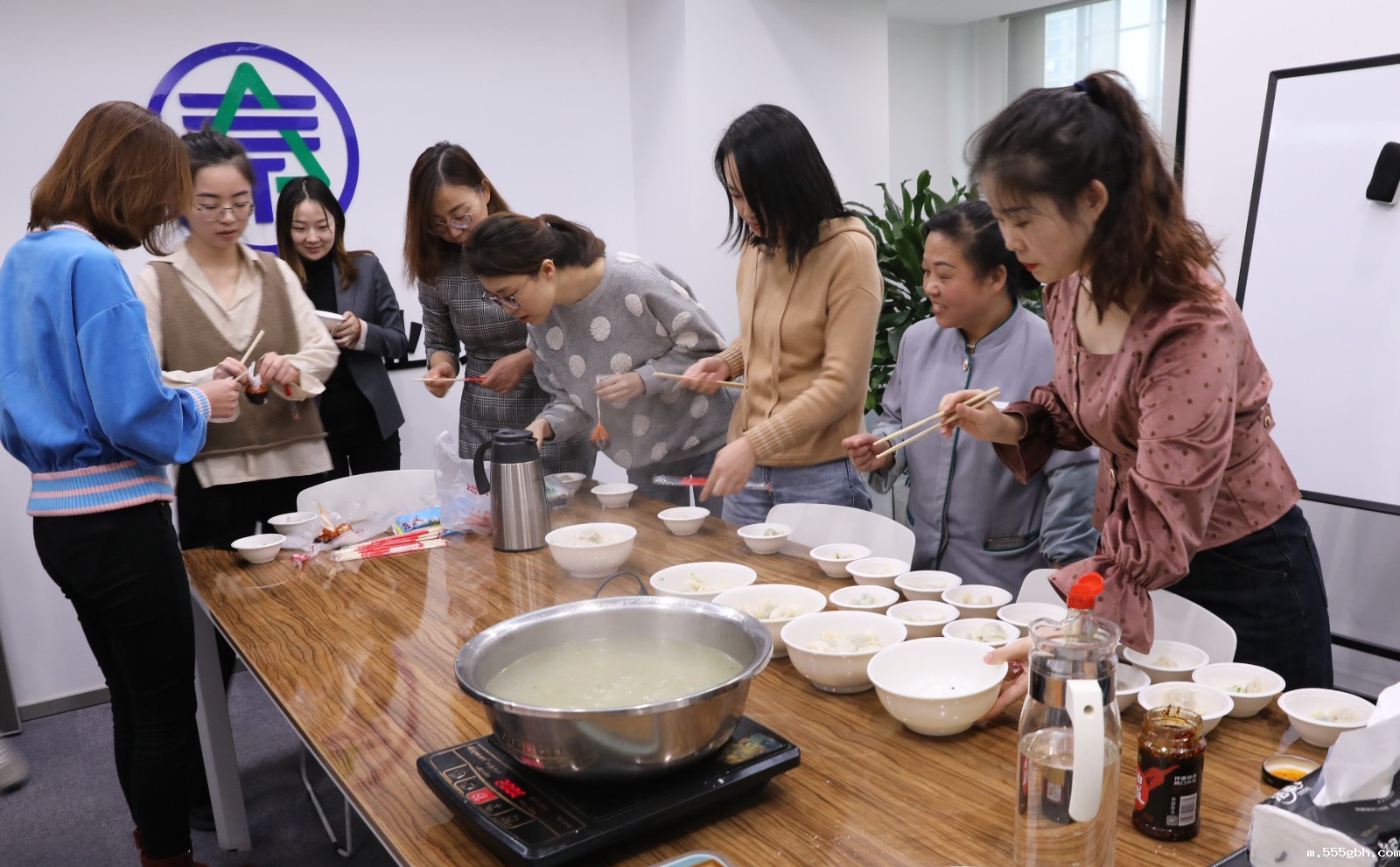 1577060014288286u25p.jpg 1220_1.jpg