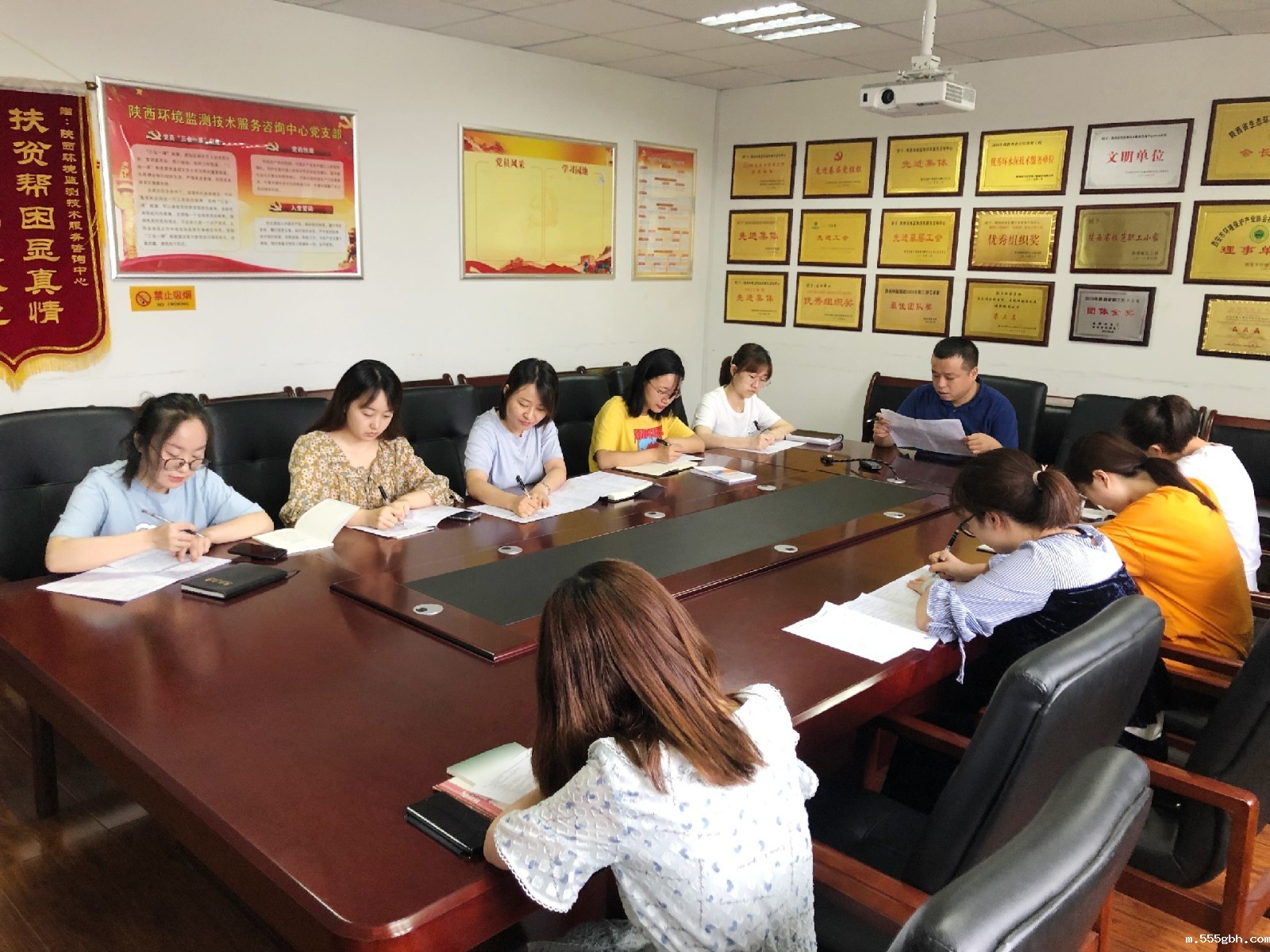 1595152341829887ALb6.jpg 监测中心开展”安康杯“职工安全健康意识与应急技能知识普及竞赛活动.jpg