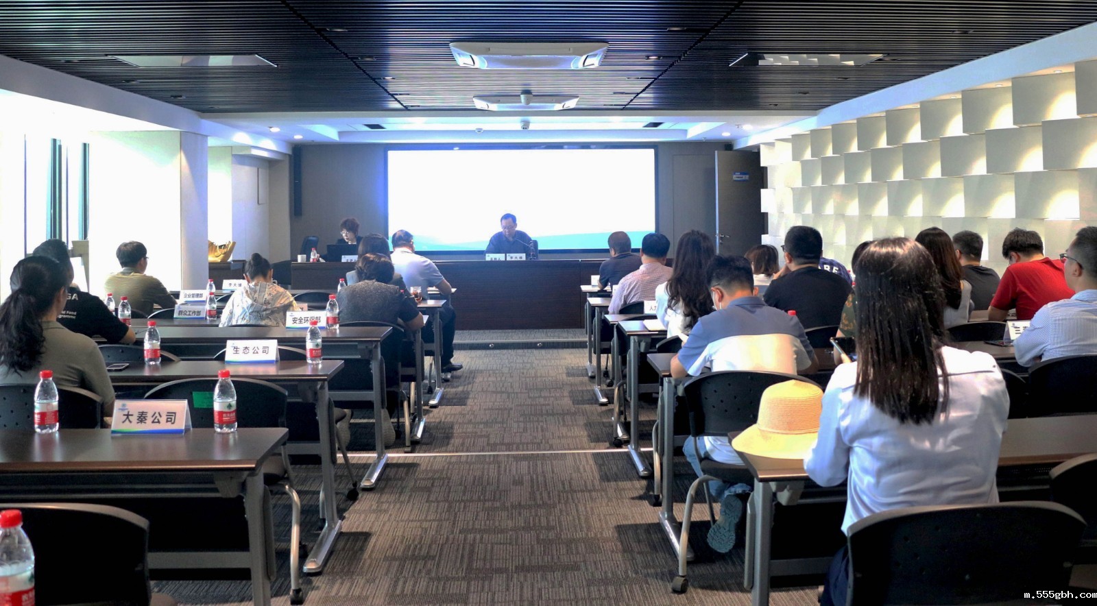 16212211761785823o6q.jpg 法务部.jpg