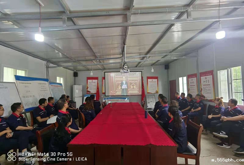 16251938309786304AmZ.jpg 秦枫-直播_副本.jpg