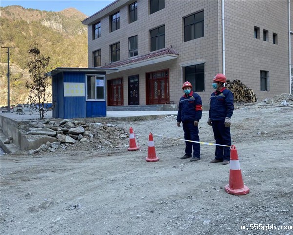 1641358097355853EDgq.jpg 奉献爱心,展现国企担当.jpg