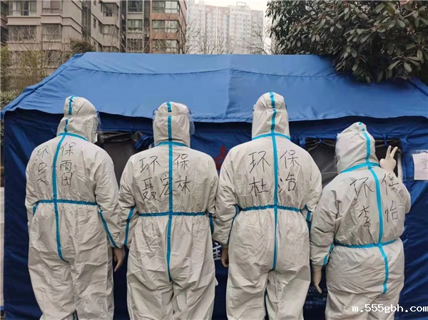 1641543410663900nxxF.jpg kaiyun彩票官网:响彻在战“疫”前线的入党誓词 配图1.jpg