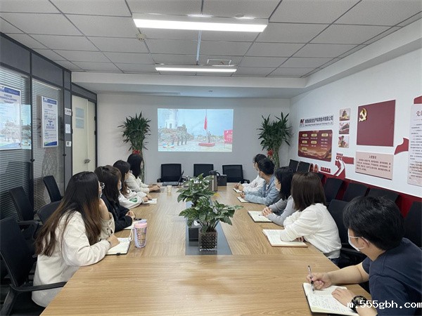 1652236062612985Jsj3.jpg 中圣公司团支部组织观看庆祝建团100周年大会图片1.jpg