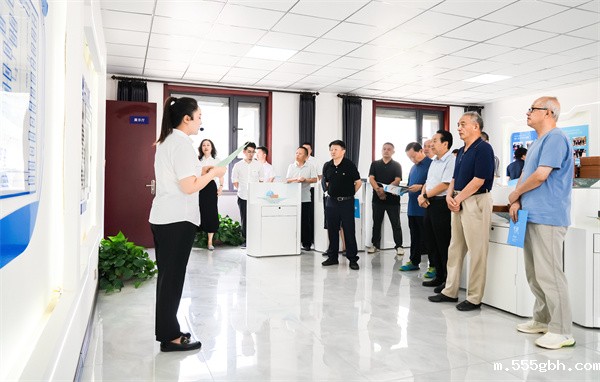 1660528639344315a8WB.jpg DSC00037(1).jpg